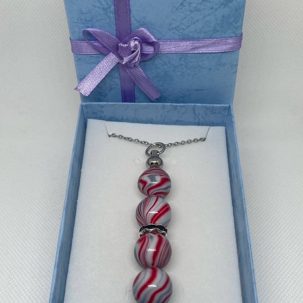 Exquisite Red Silver Swirl Necklace Expertly Handcrafted Exclusively Yours 15$